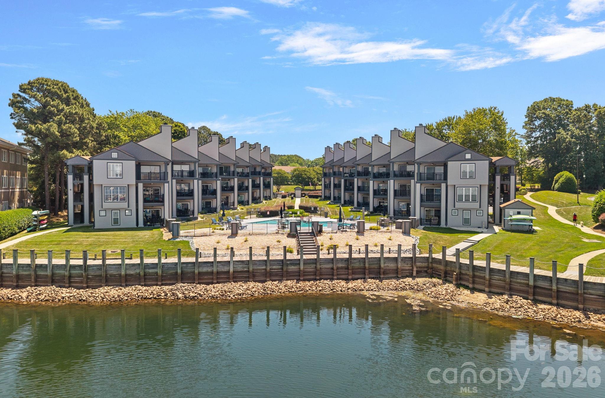 Vineyard Point - Residential