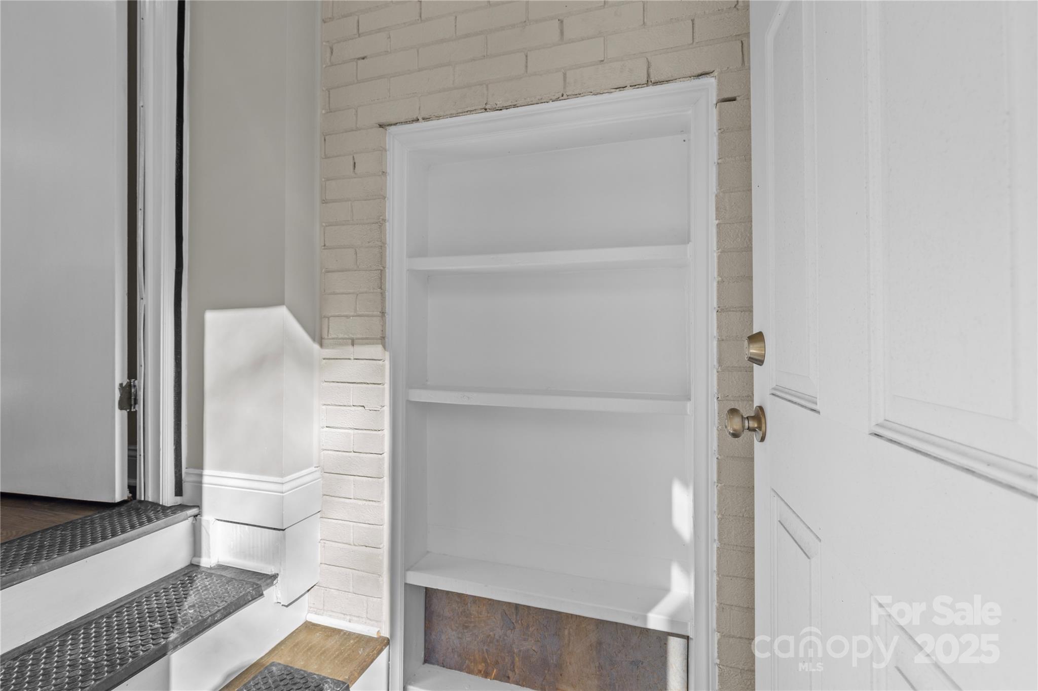 Montclaire - Residential