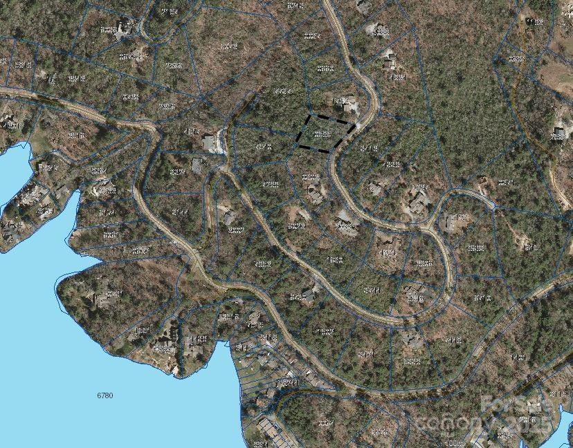 27 Hawk Mountain Road 27