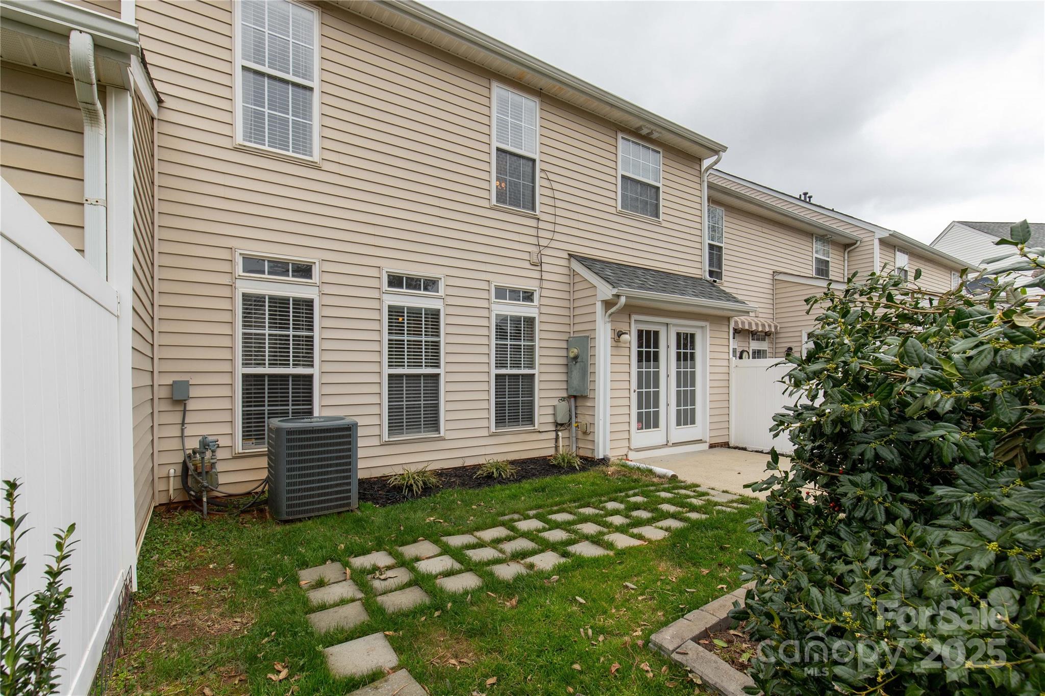 Fairway Townes - Residential