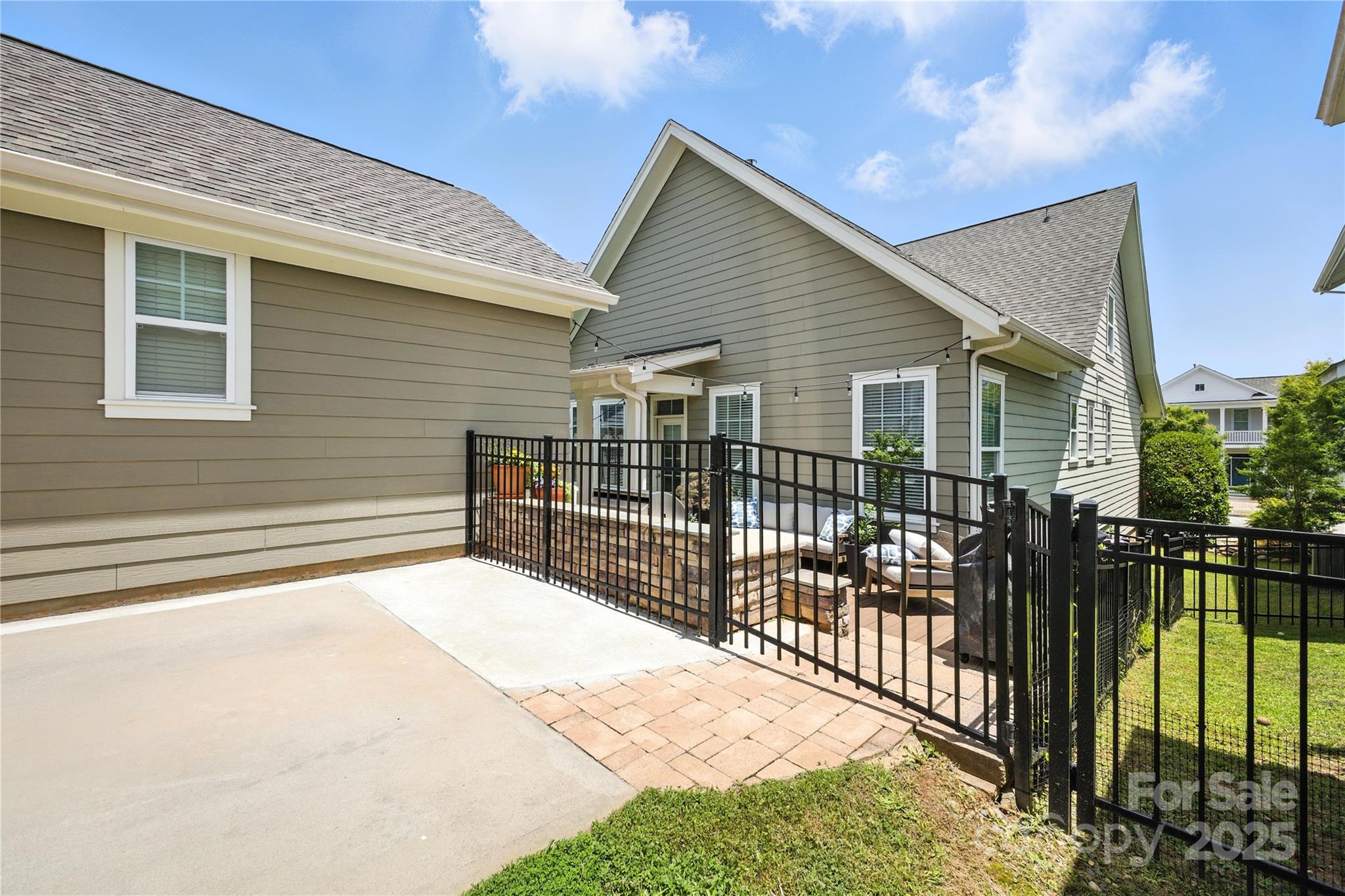 Riverwalk - Residential