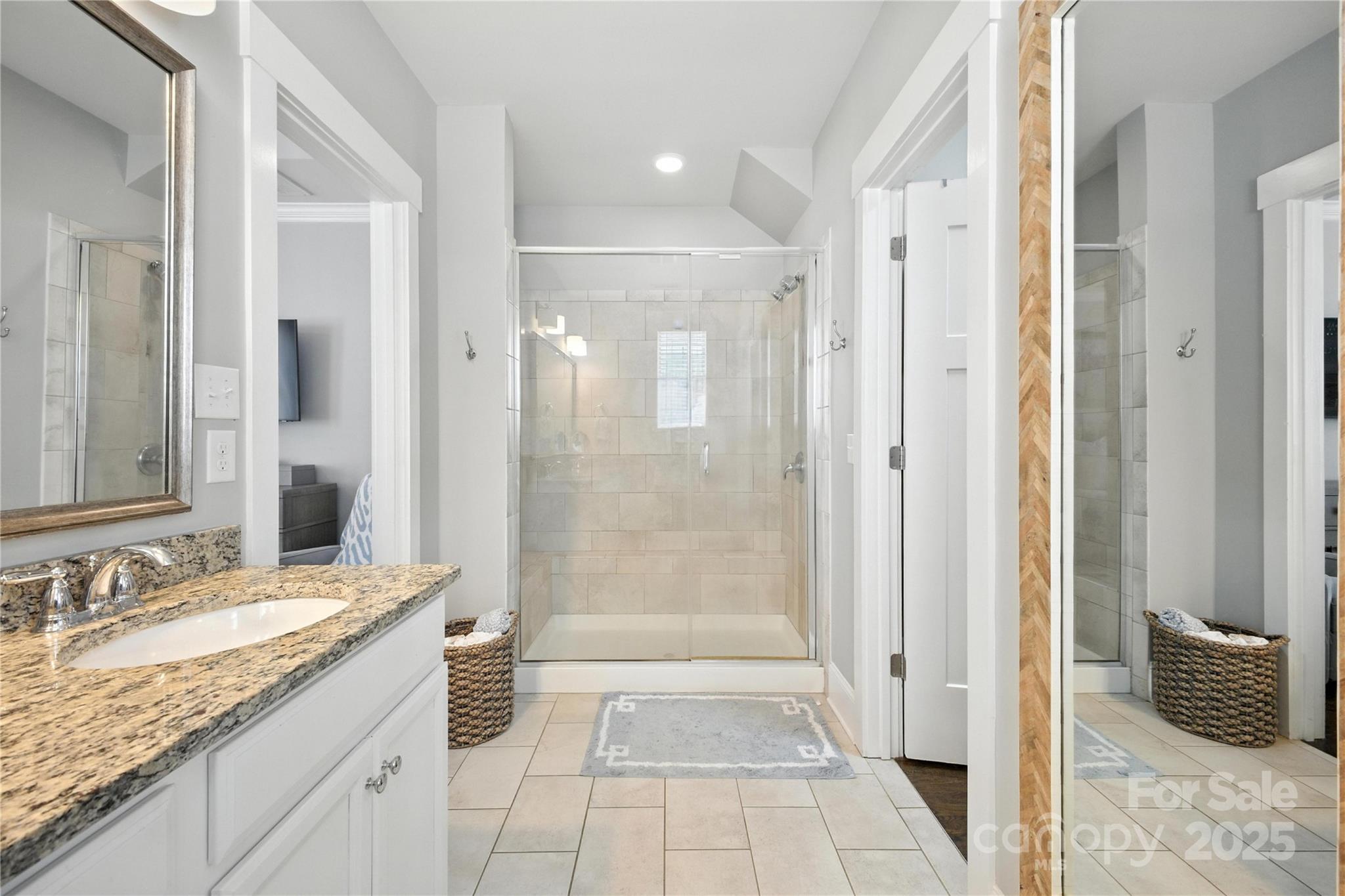 Riverwalk - Residential