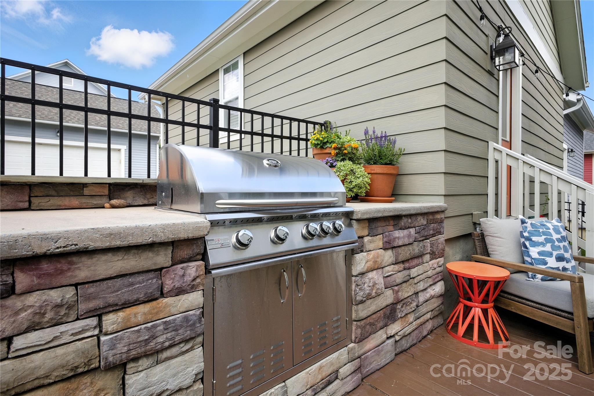 Riverwalk - Residential