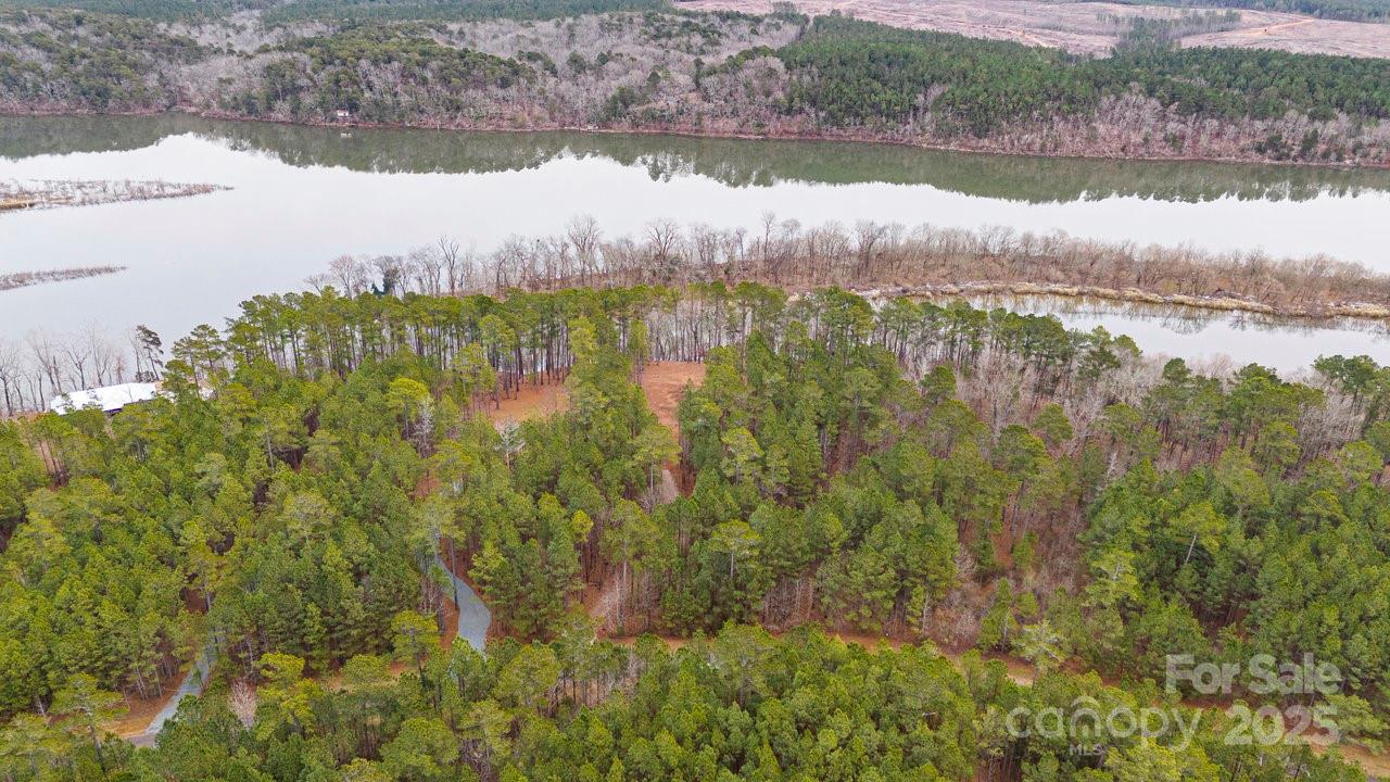 The Crossings - Land