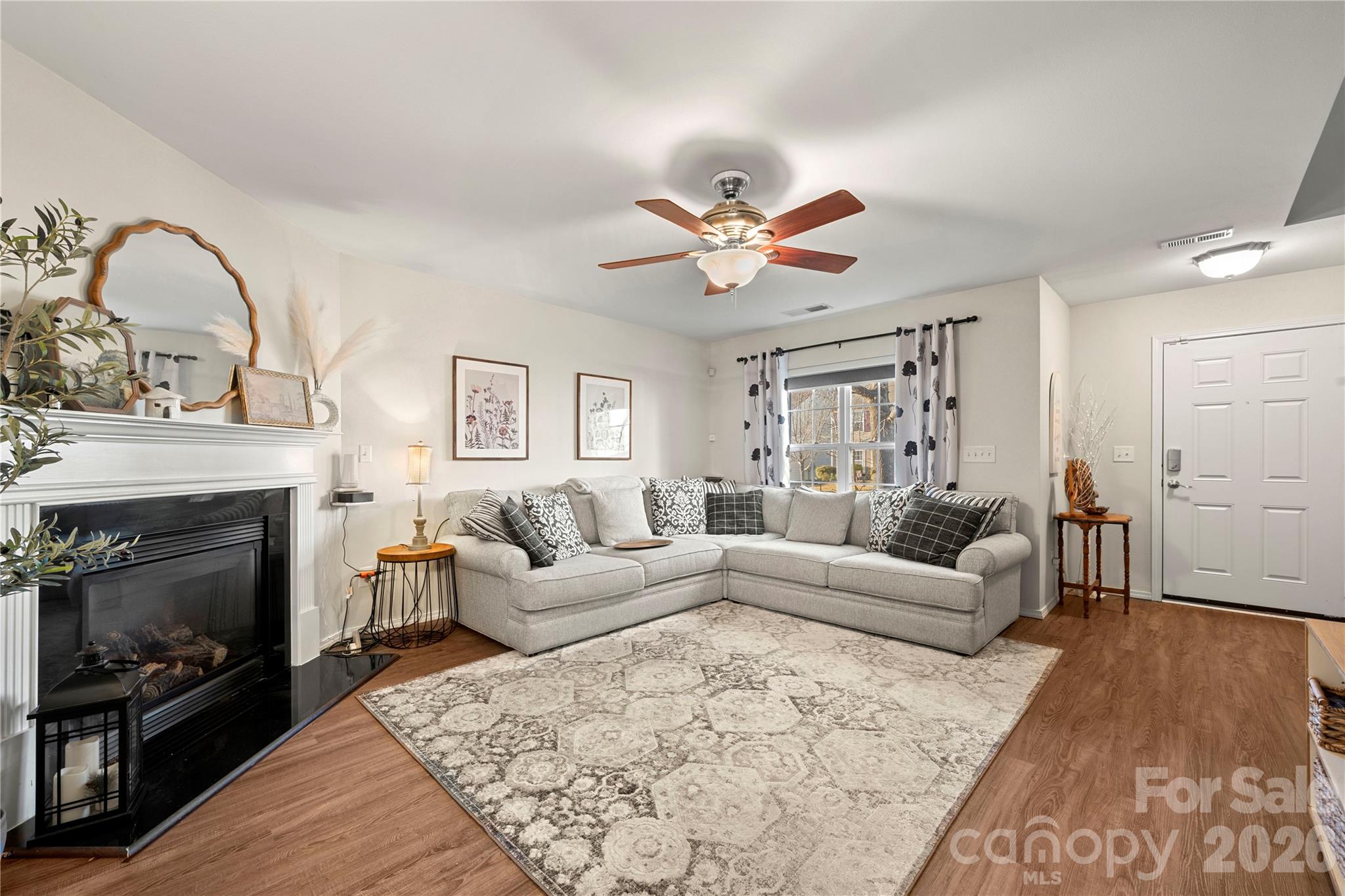 4719 Mortonhall Road