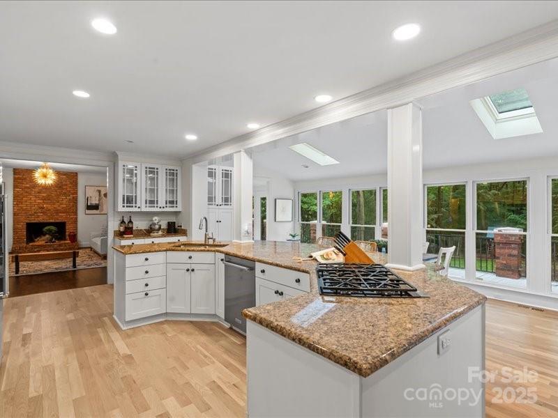 Huntcliffe - Residential