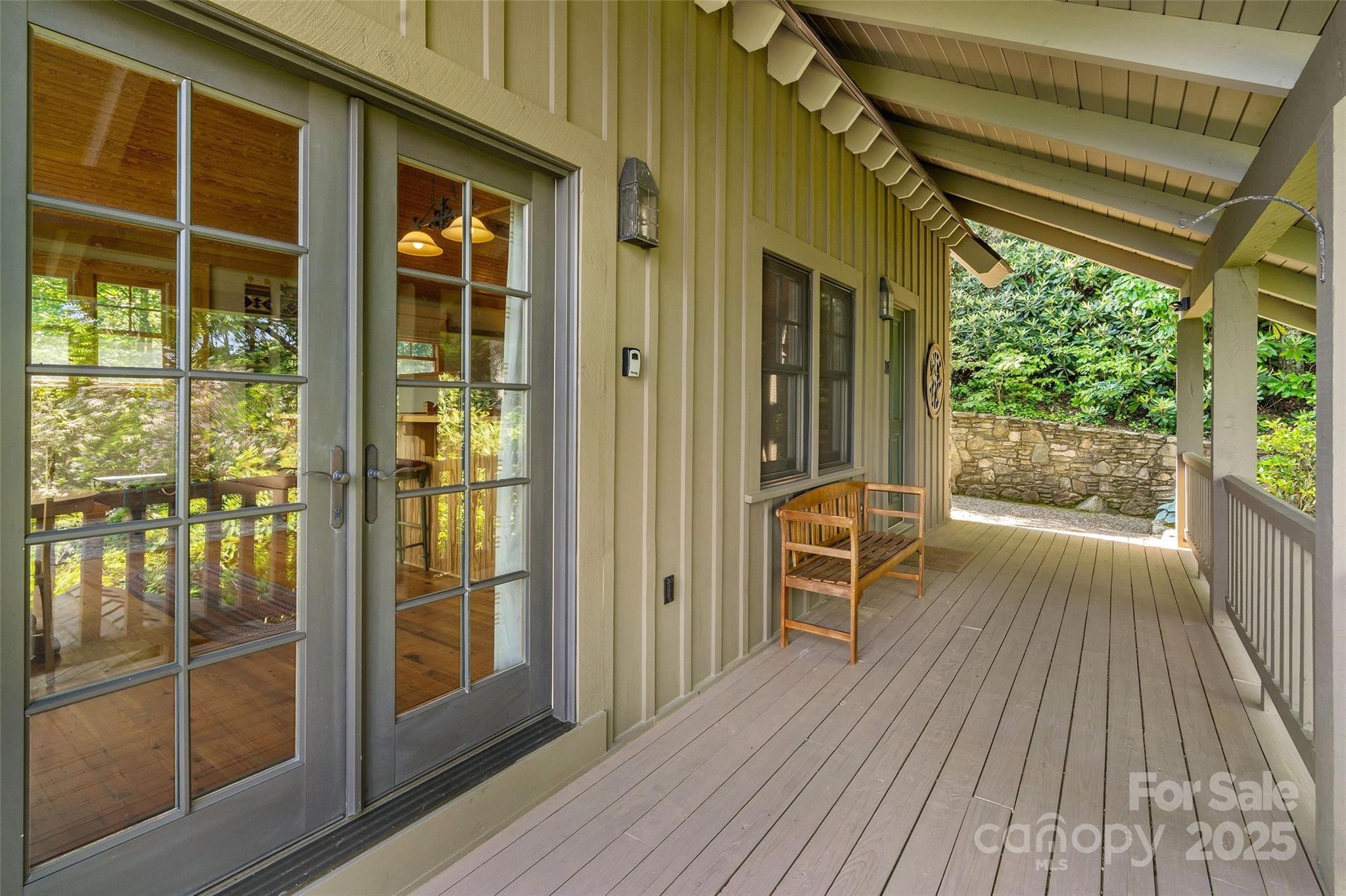 2998 Creston Drive