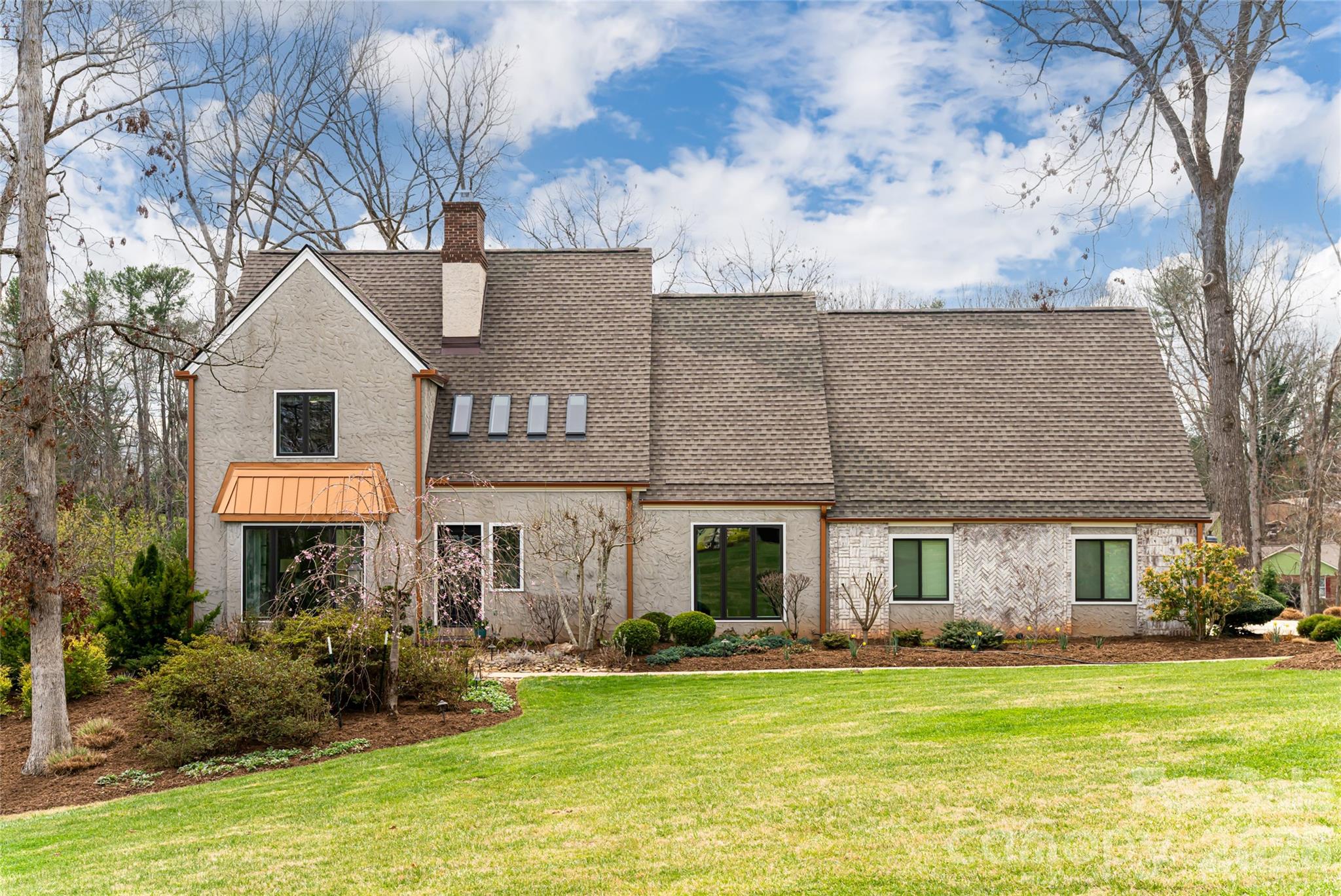 210 Wildflower Road 7