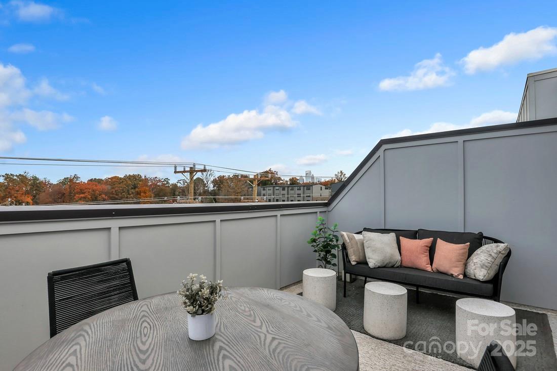 3630 S Tryon Street 22