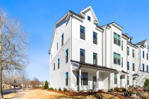 604 District Court Fort Mill SC 29708