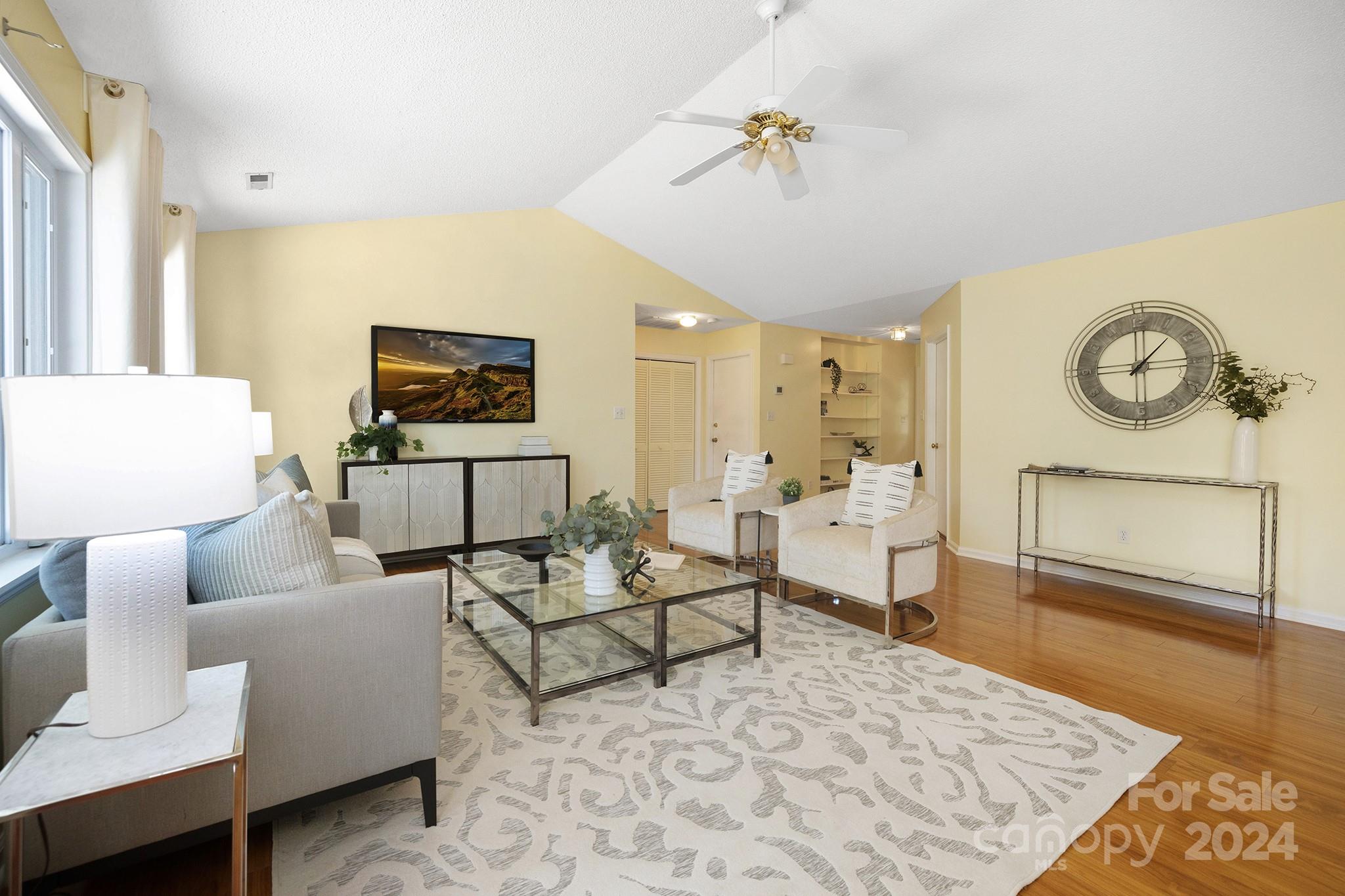 Olde Whitehall - Residential