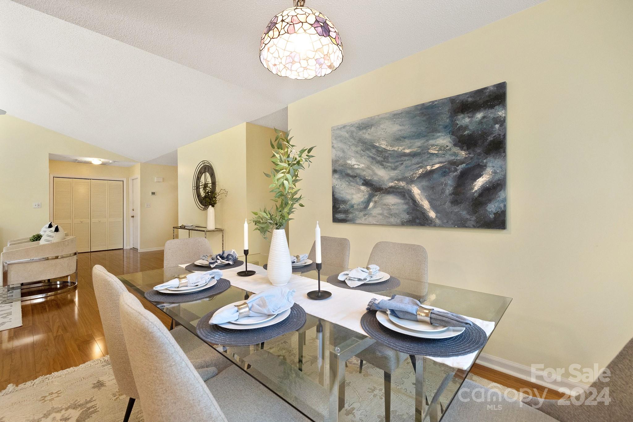 Olde Whitehall - Residential