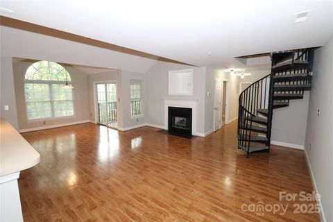 2558 Carya Pond Lane Charlotte NC 28212