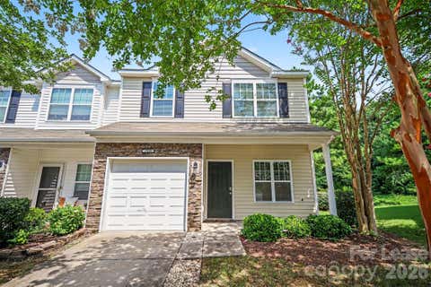 Photo of 13809 Singleleaf Lane, Charlotte, NC 28278 (MLS # 4406388)
