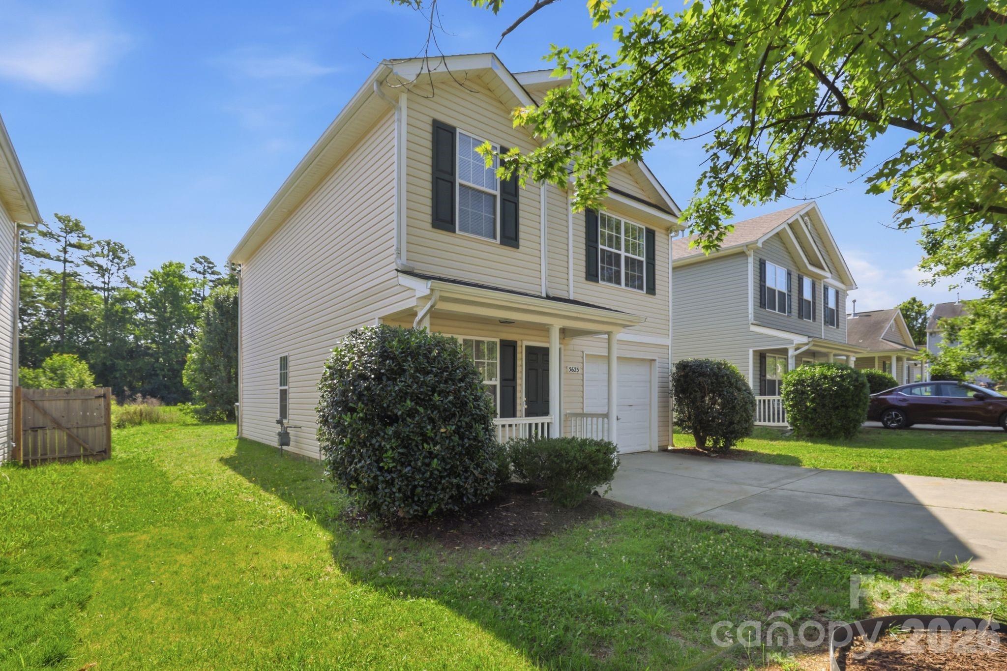 5623 Henderson Oaks Drive