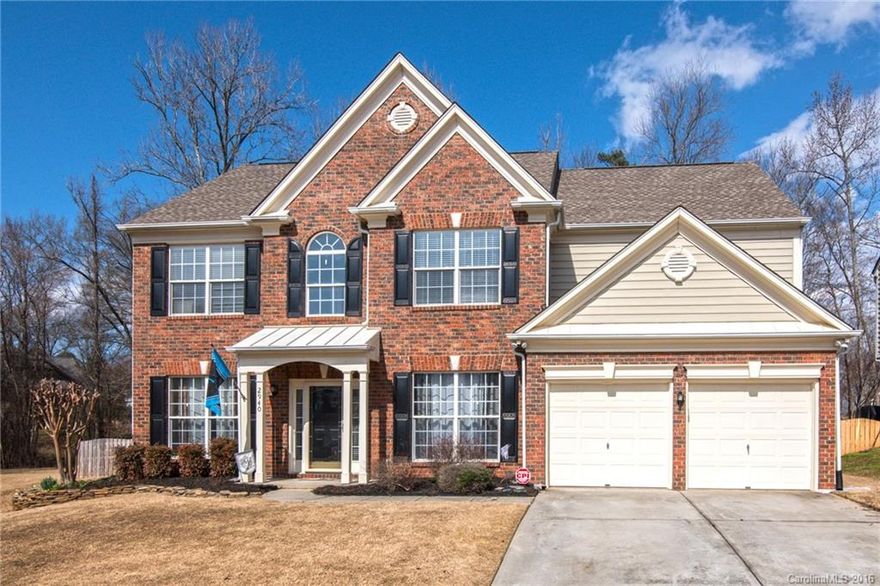 Come see this beautiful home situated on one of the largest lots in Willowmere!Gorgeous 2 story foyer & new wide plank wood laminate floors greet you upon entering. Updates throughout to include new Granite counters in Kitchen, Ceramic Tile flooring in all bathrooms and New carpet. The 2 story Great Room features a gas fireplace, built-ins, and floor to ceiling windows.  Large Dining Room, Office, and Play room complete the 1st floor. Spacious Master Suite w/WIC! Private Fenced Yard! MUST SEE!!