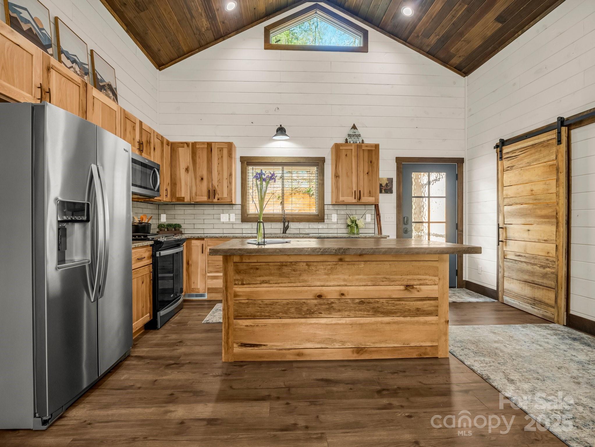 Blue Rock Valley - Residential