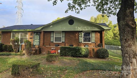 1245 Pondella Drive Charlotte NC 28213