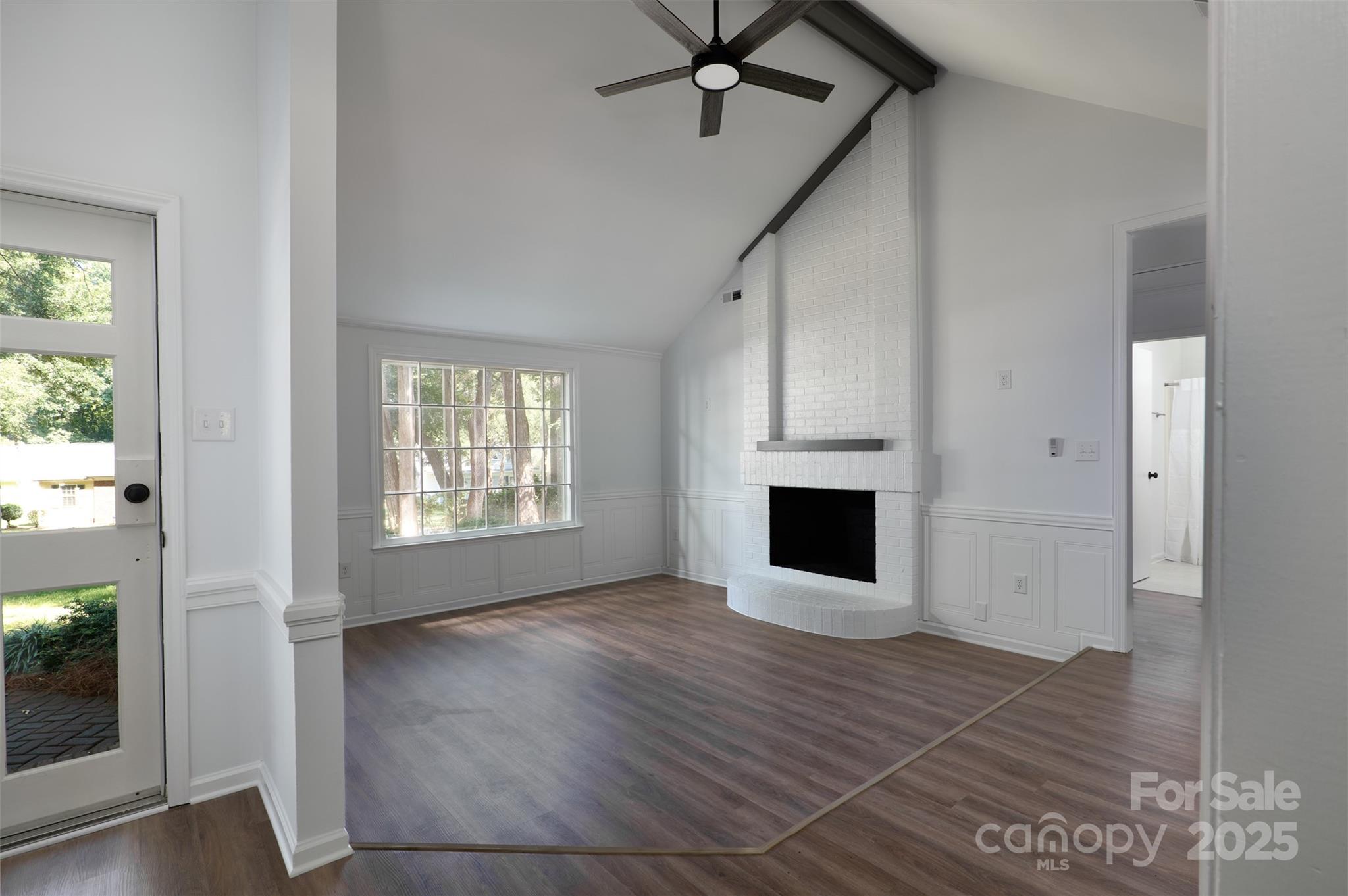 2408 Turnberry Lane