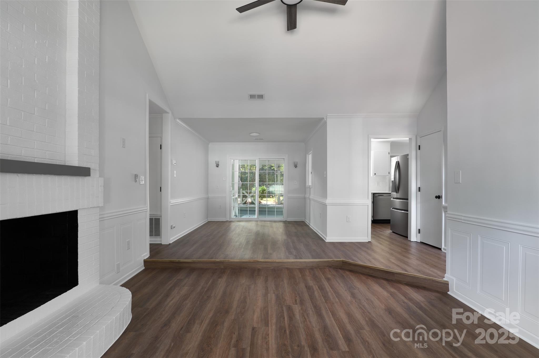 2408 Turnberry Lane