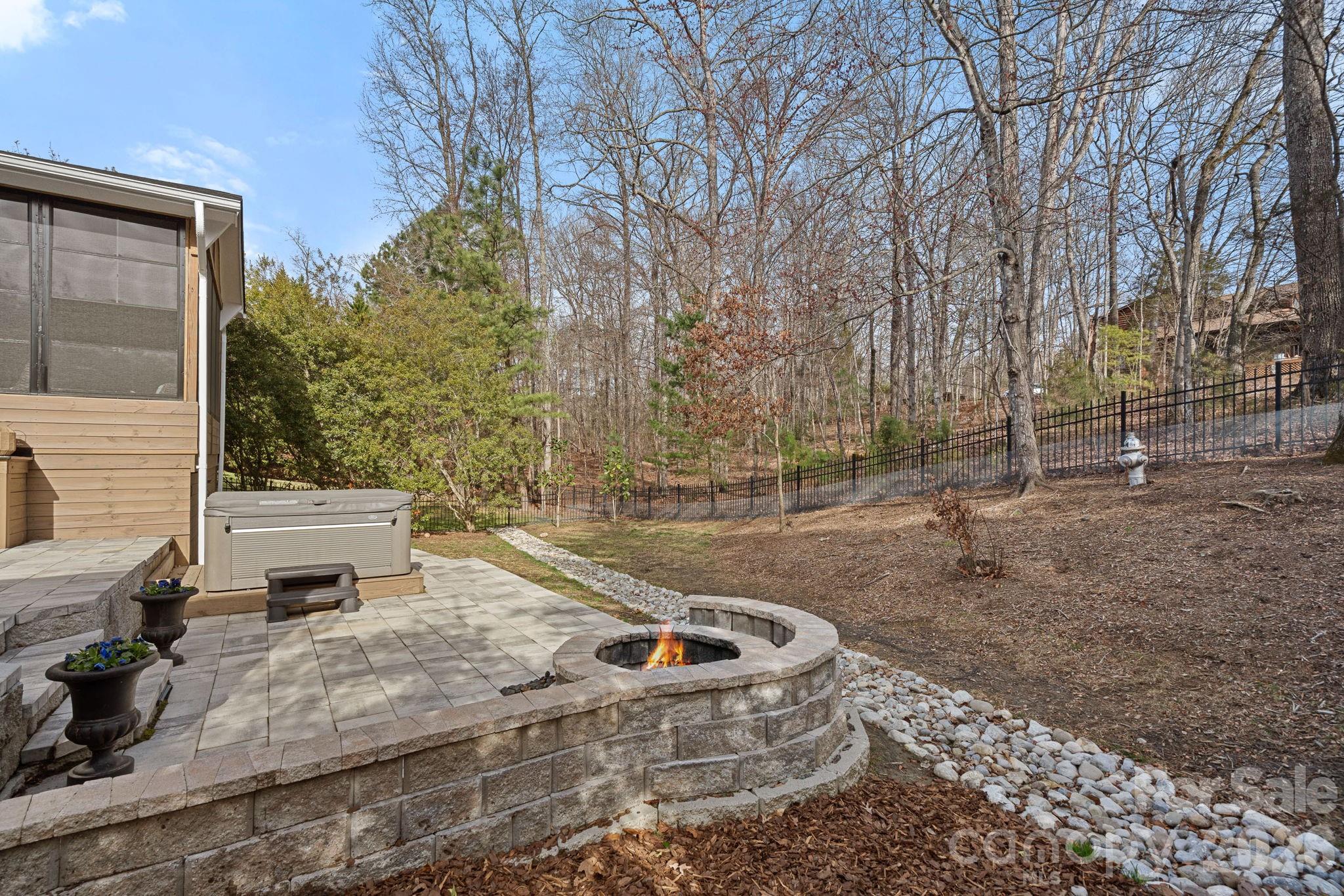 The Palisades - Residential