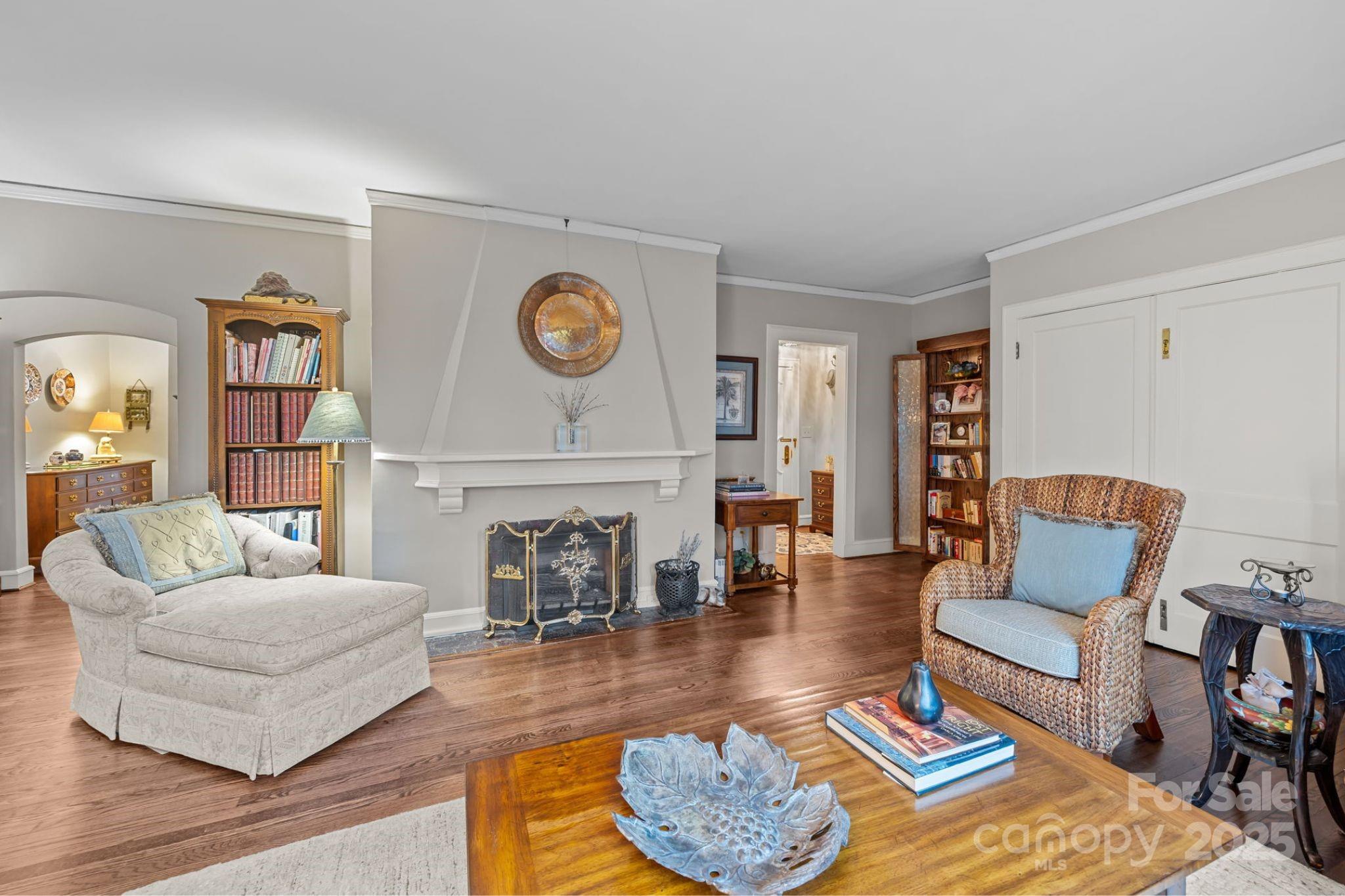 185 Macon Avenue B9
