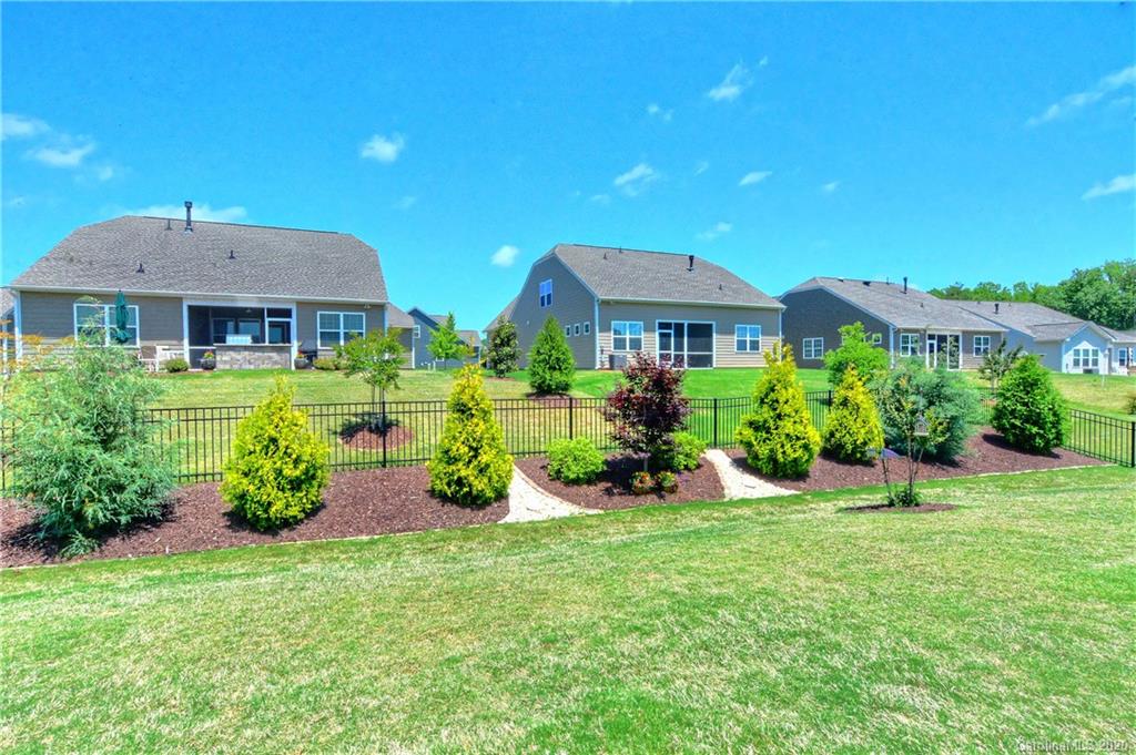 Tree Tops - Residential