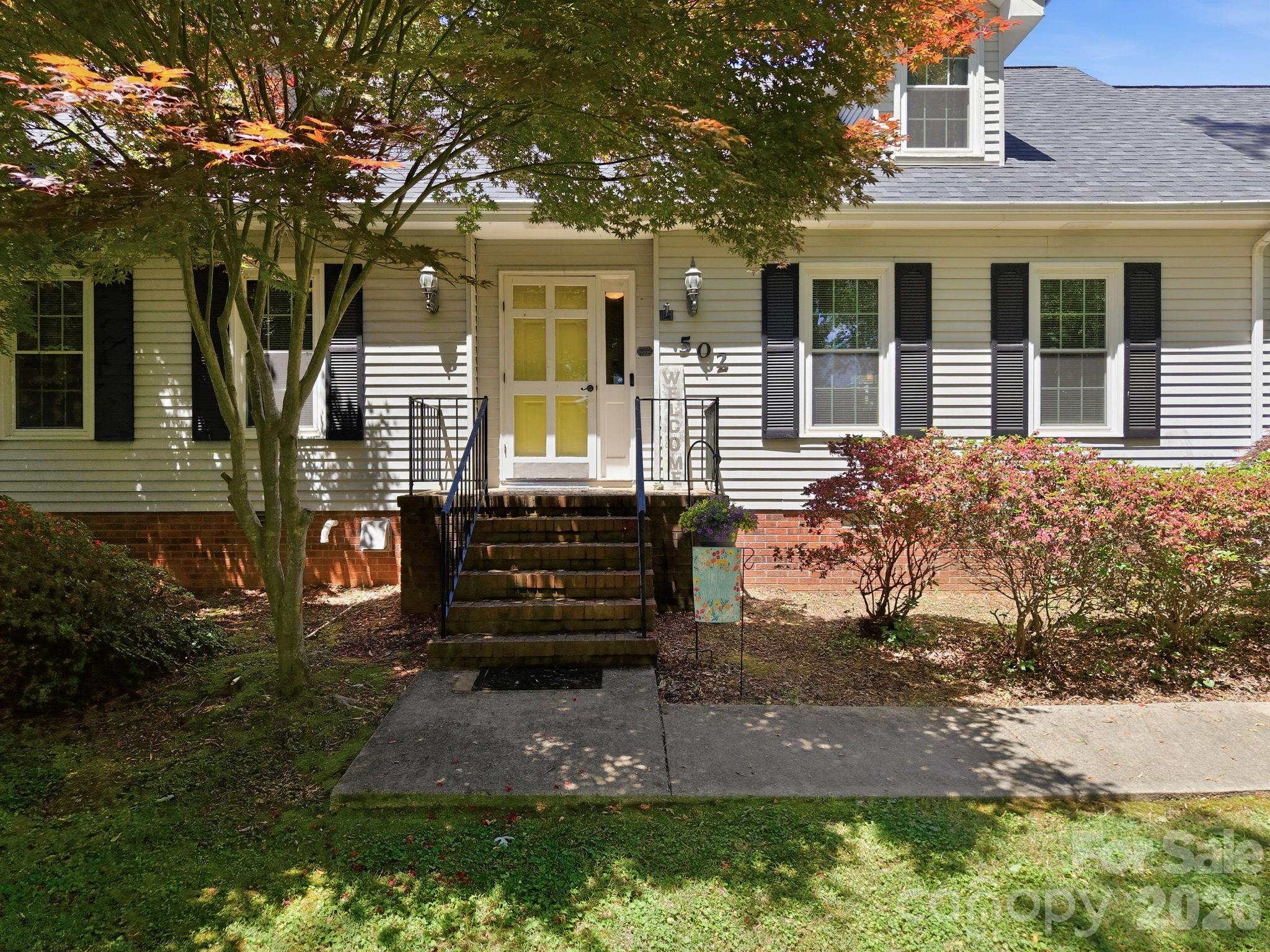 502 Camelot Drive