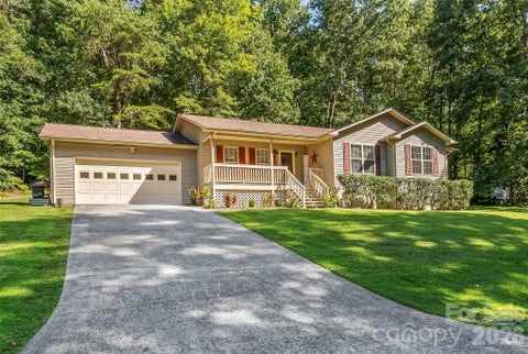 Photo of 132 Dogwood Heights Drive, Marion, NC 28752 (MLS # 4421335)