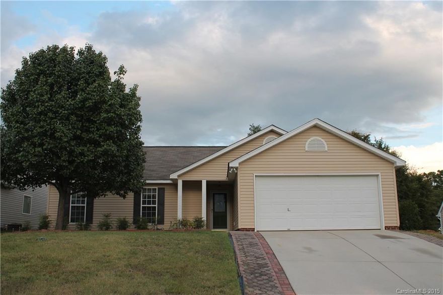 Great ranch home with vaulted ceiling in large great room and new bamboo flooring. Wood burning fireplace. Open floor plan with formal dining and eat in kitchen. Awesome fenced backyard has a large patio and a storage building. Convenient location only a couple miles to I-77 and close to shopping, dining and schools. Buyer fell through so now is your chance!!