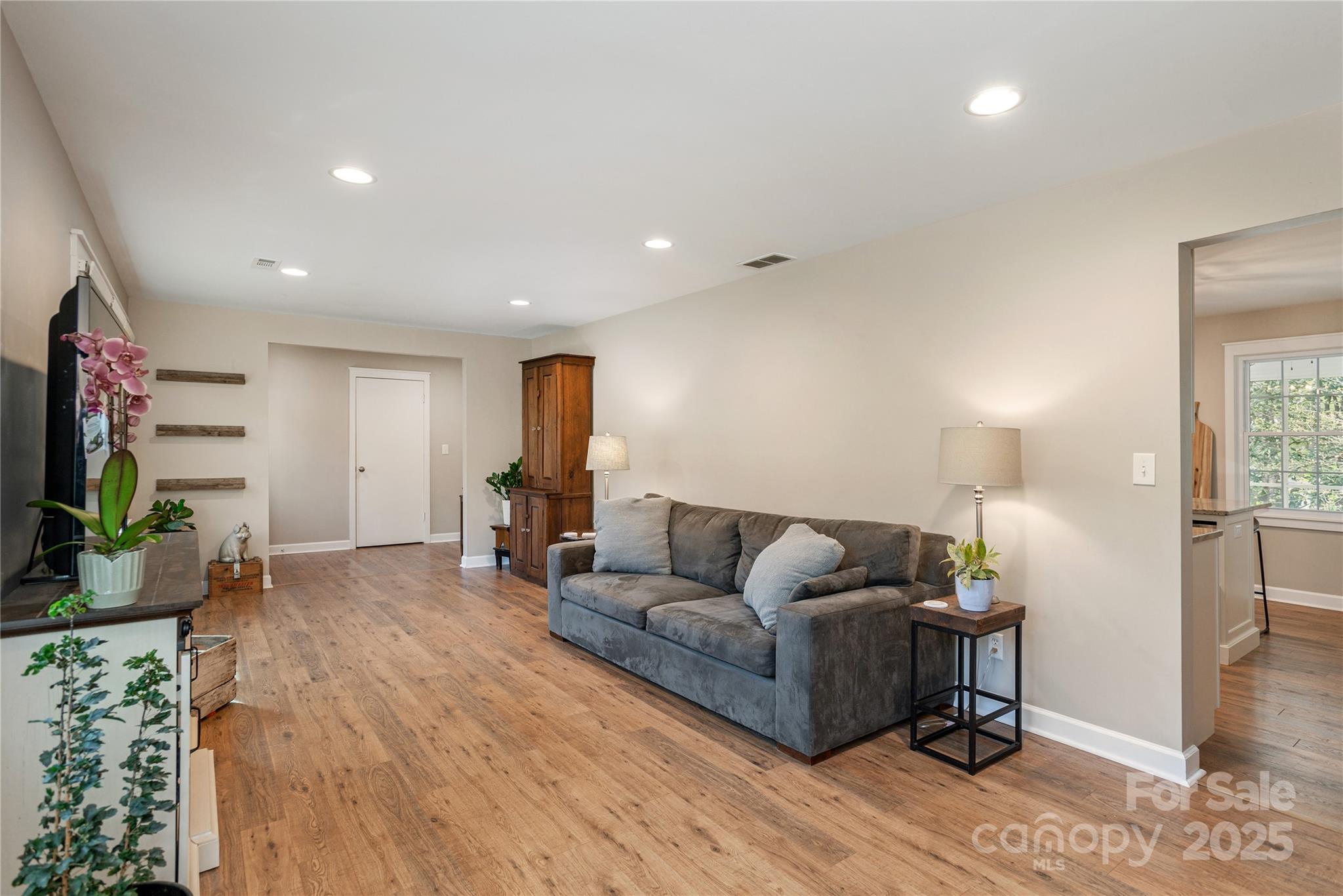 215 Shannon Road