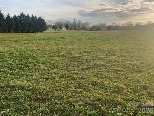 7.33AC COM CHIMNEY ROCK Highway 1,2,3