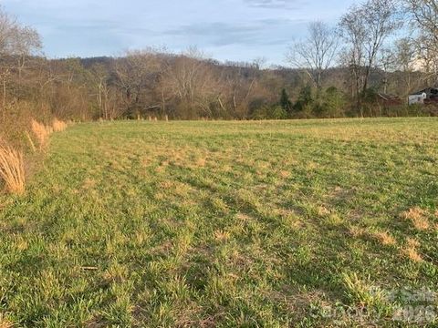 7.33AC COM CHIMNEY ROCK Highway 1,2,3 Edneyville NC 28792