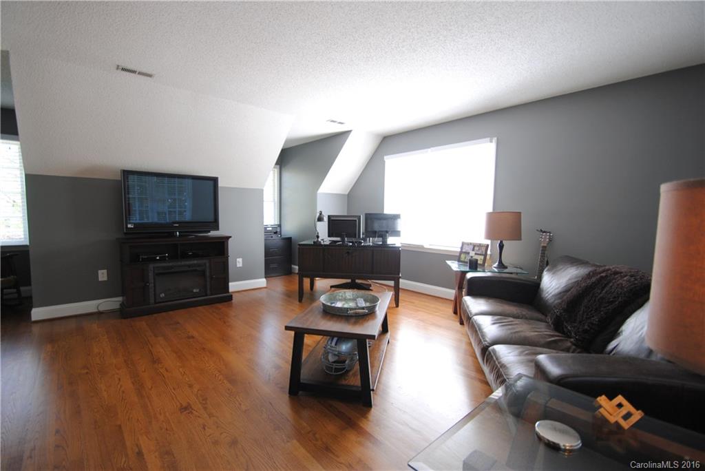 Willowbrook - Residential