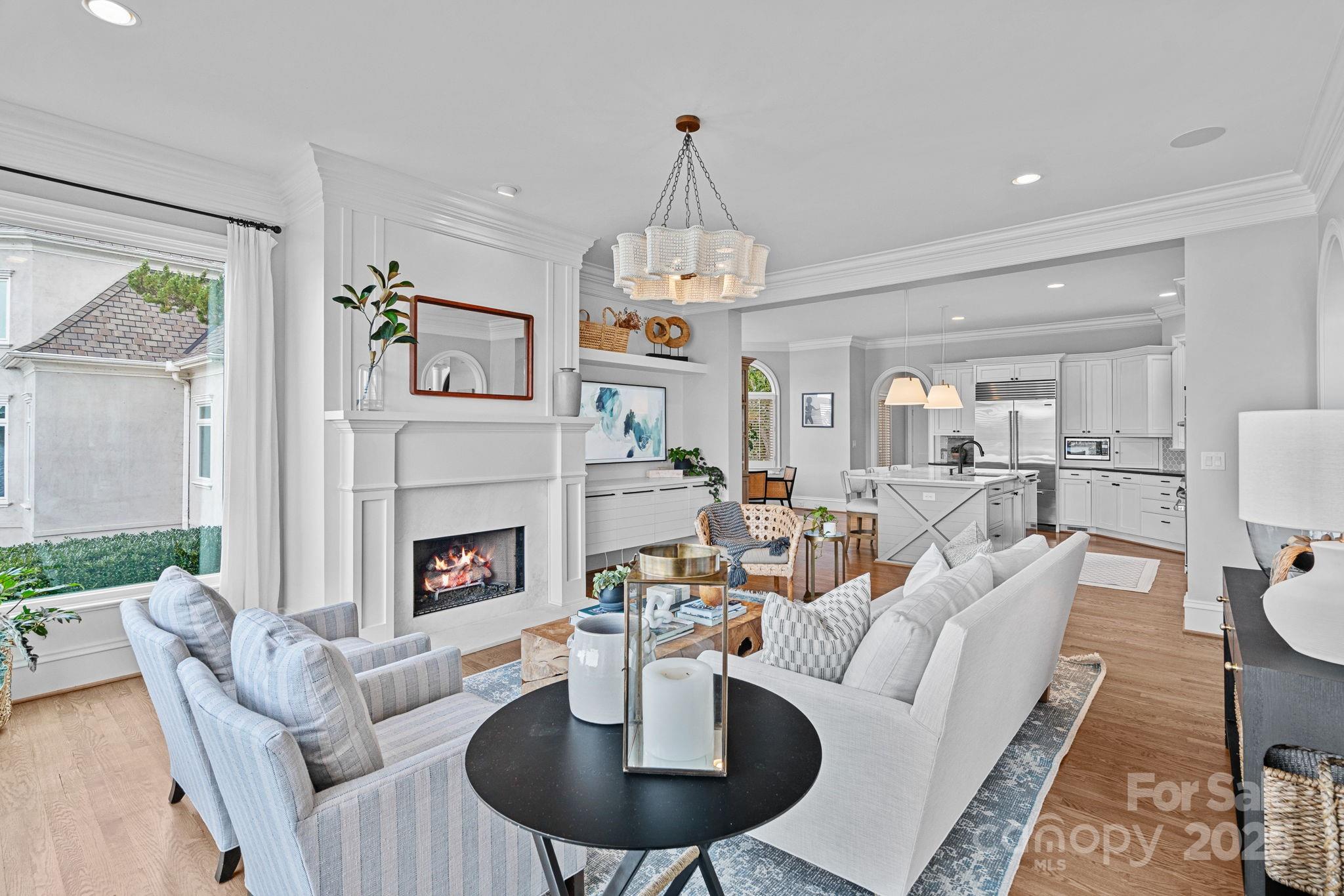 The Peninsula - Residential