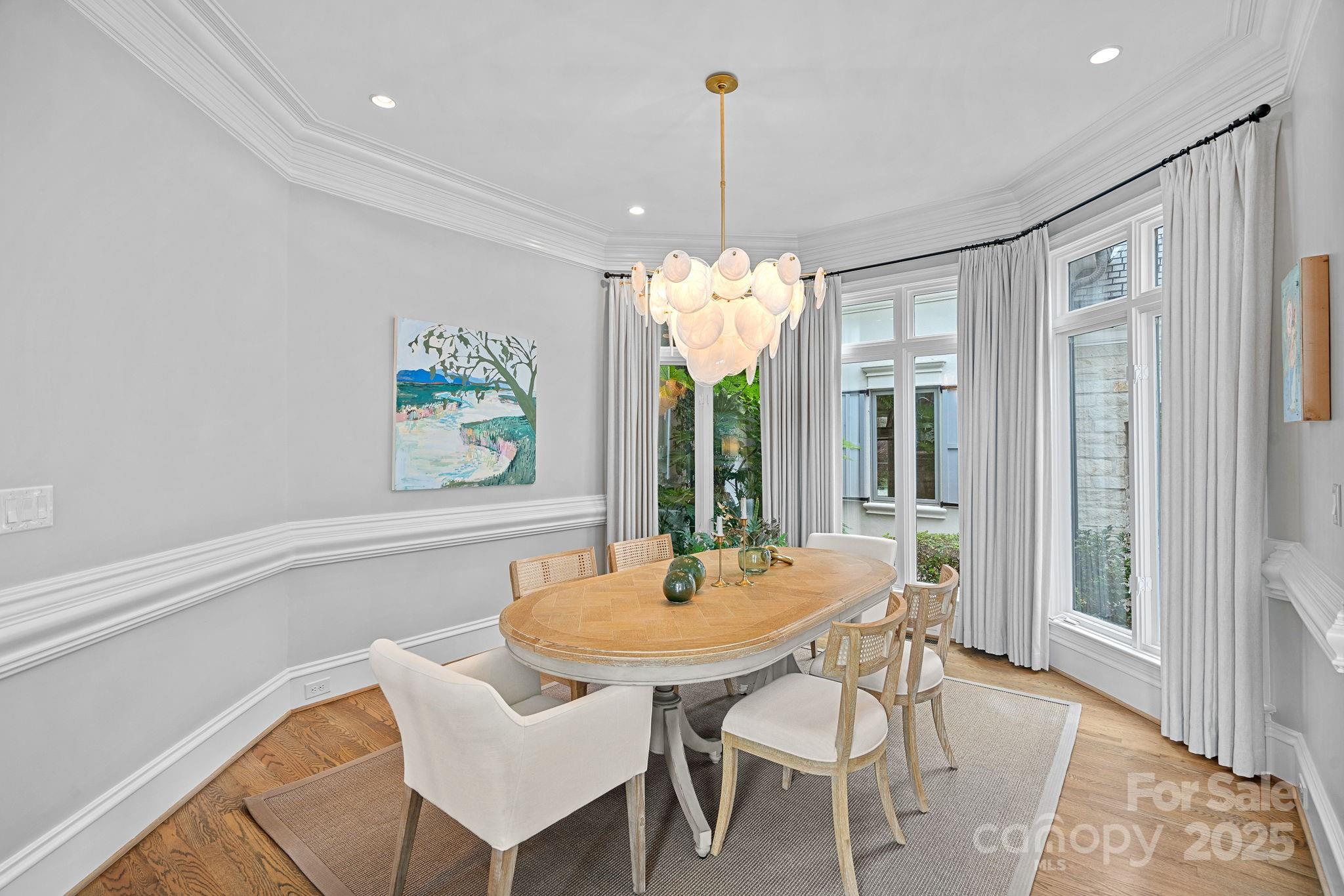 The Peninsula - Residential