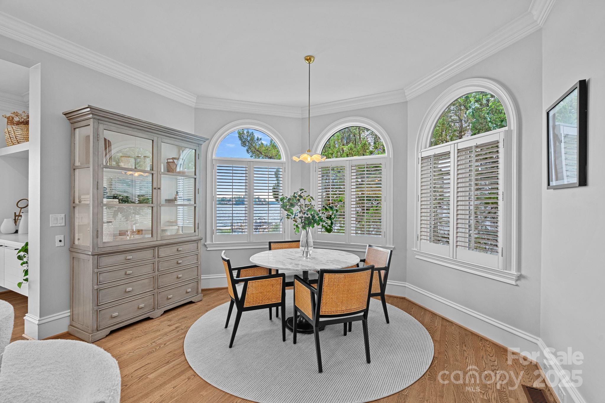 The Peninsula - Residential