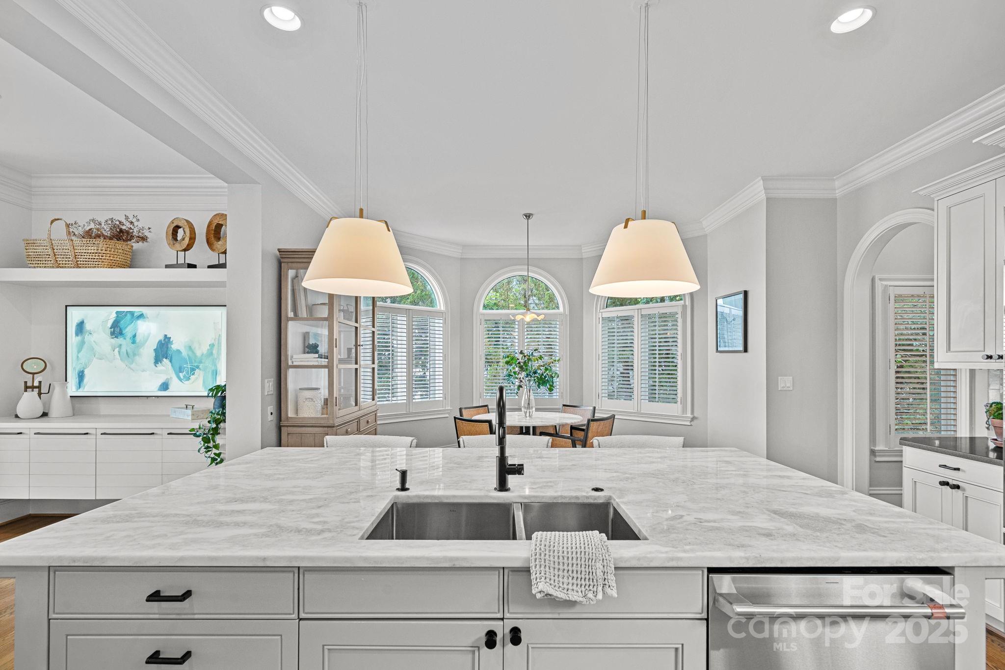 The Peninsula - Residential