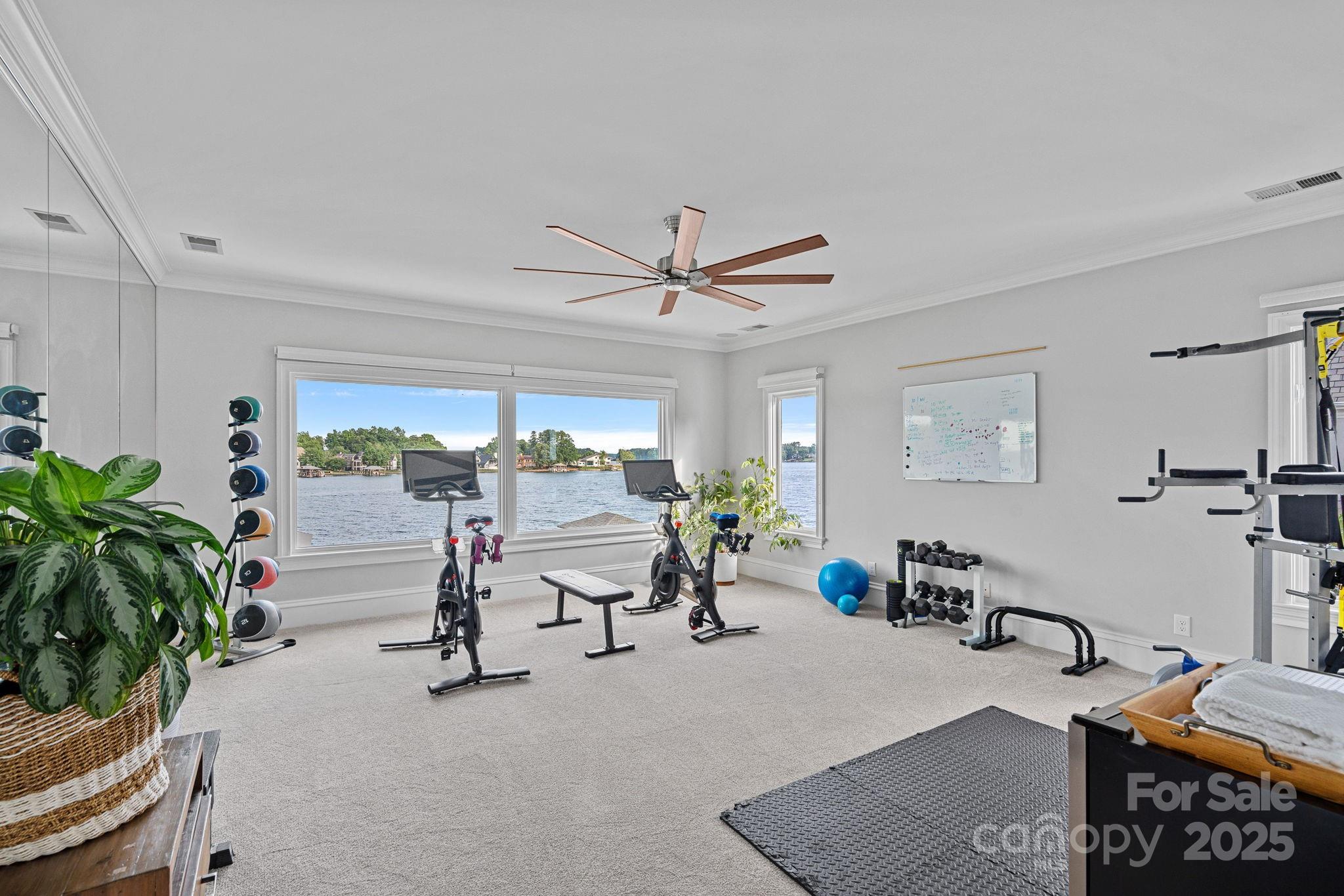 The Peninsula - Residential