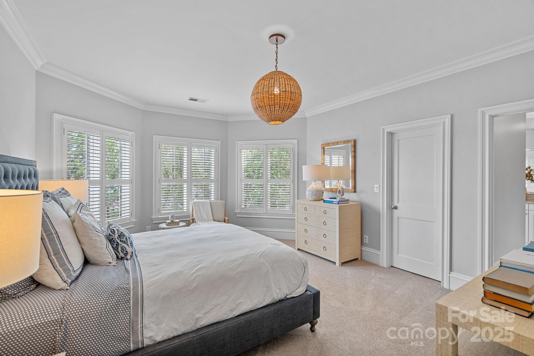 The Peninsula - Residential