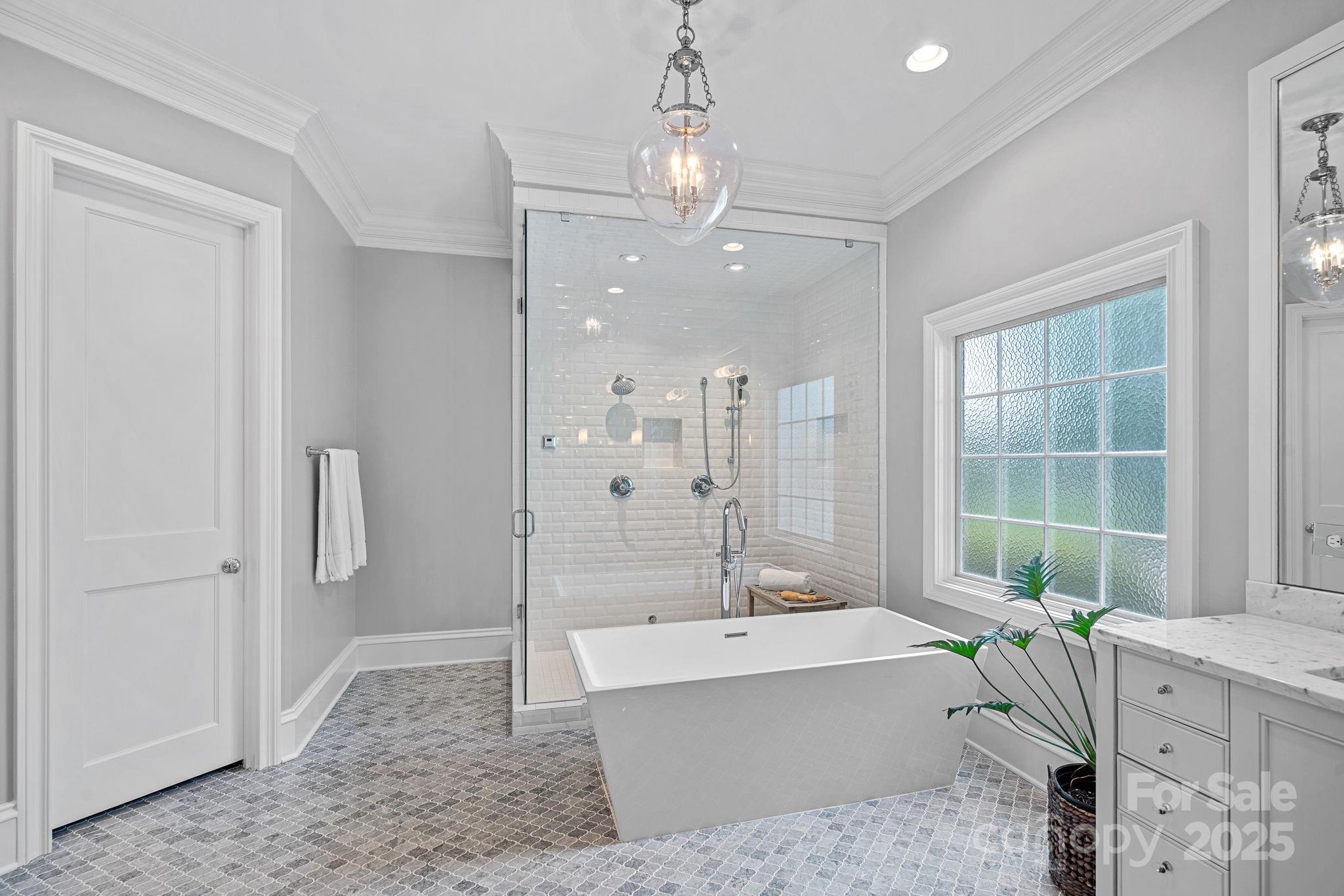 The Peninsula - Residential