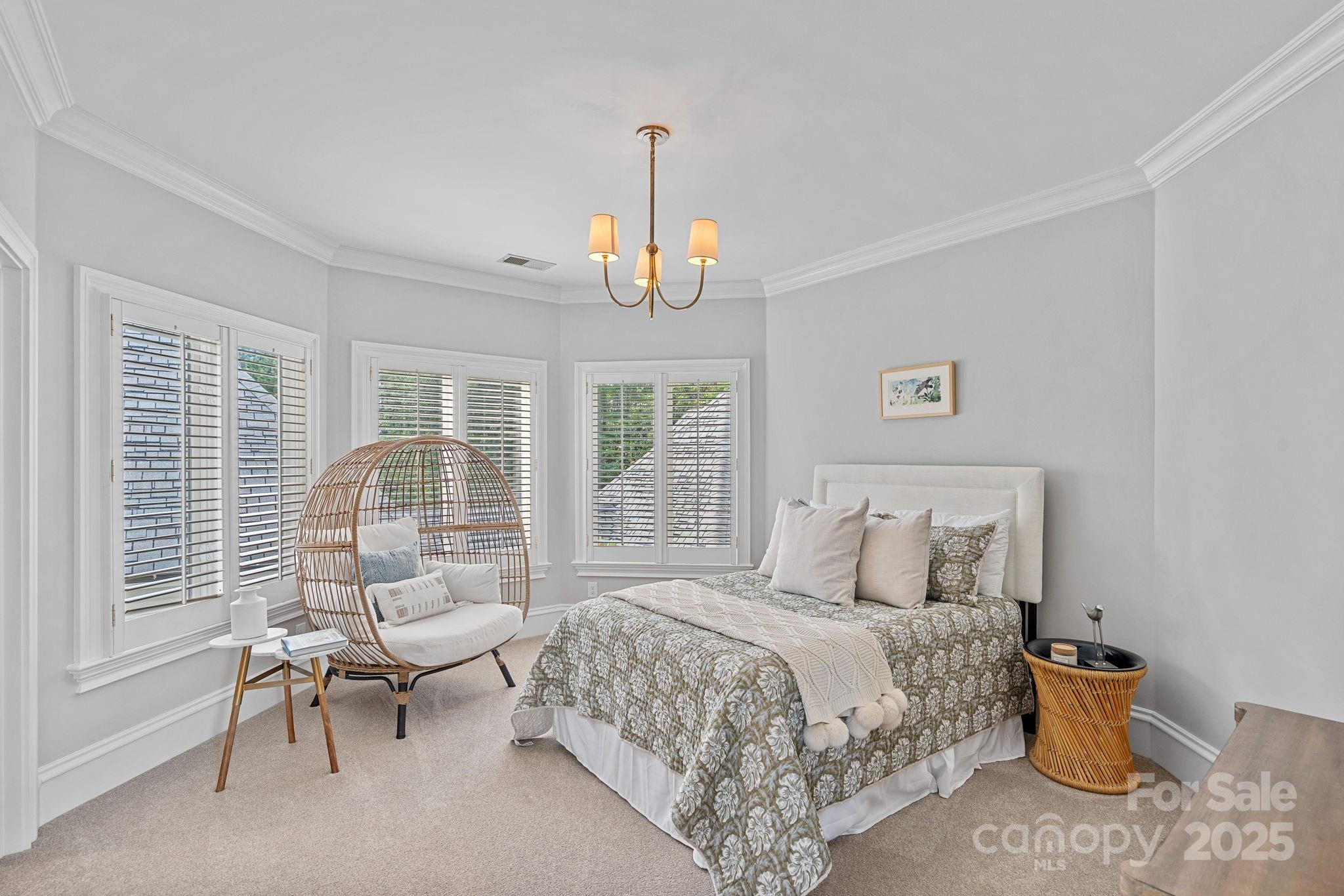 The Peninsula - Residential