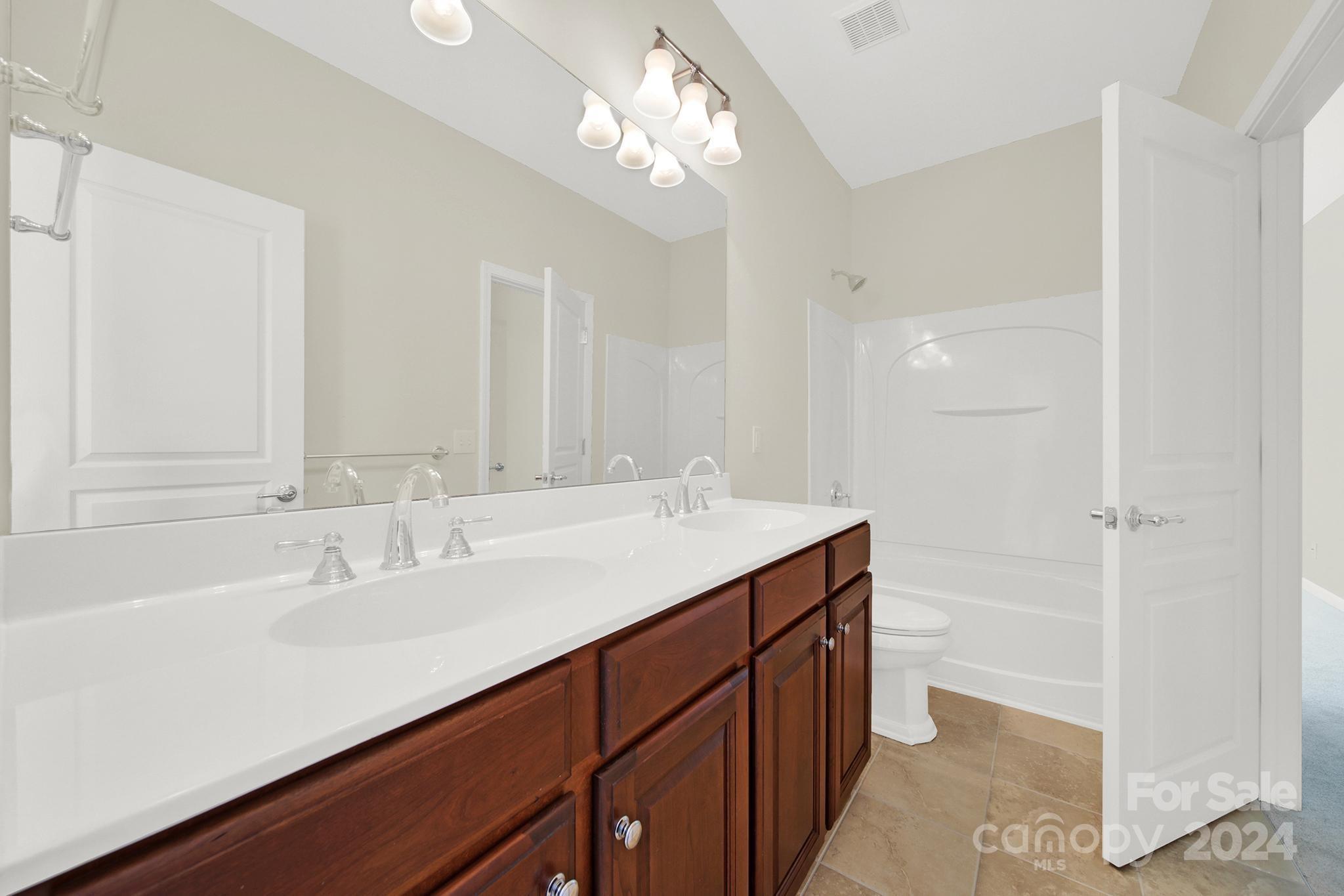 Sun City Carolina Lakes - Residential