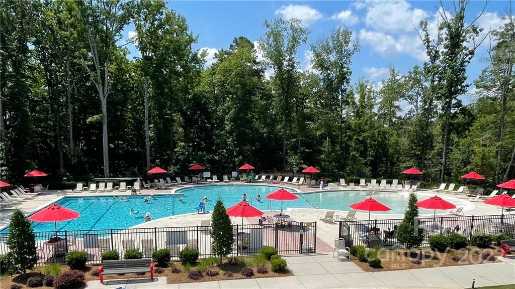 Tree Tops - Residential