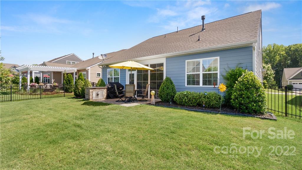 Tree Tops - Residential