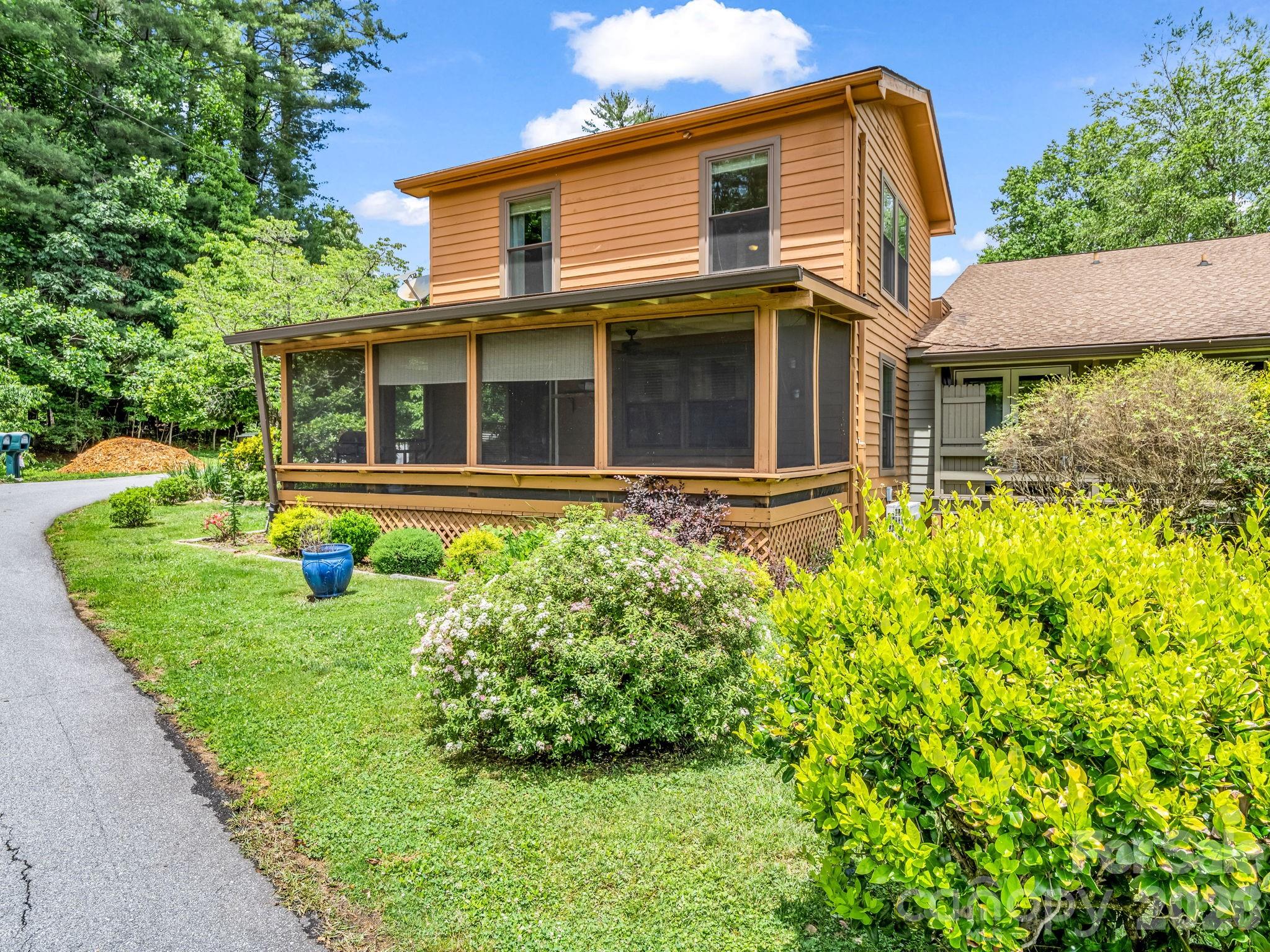 Willow Lake - Residential