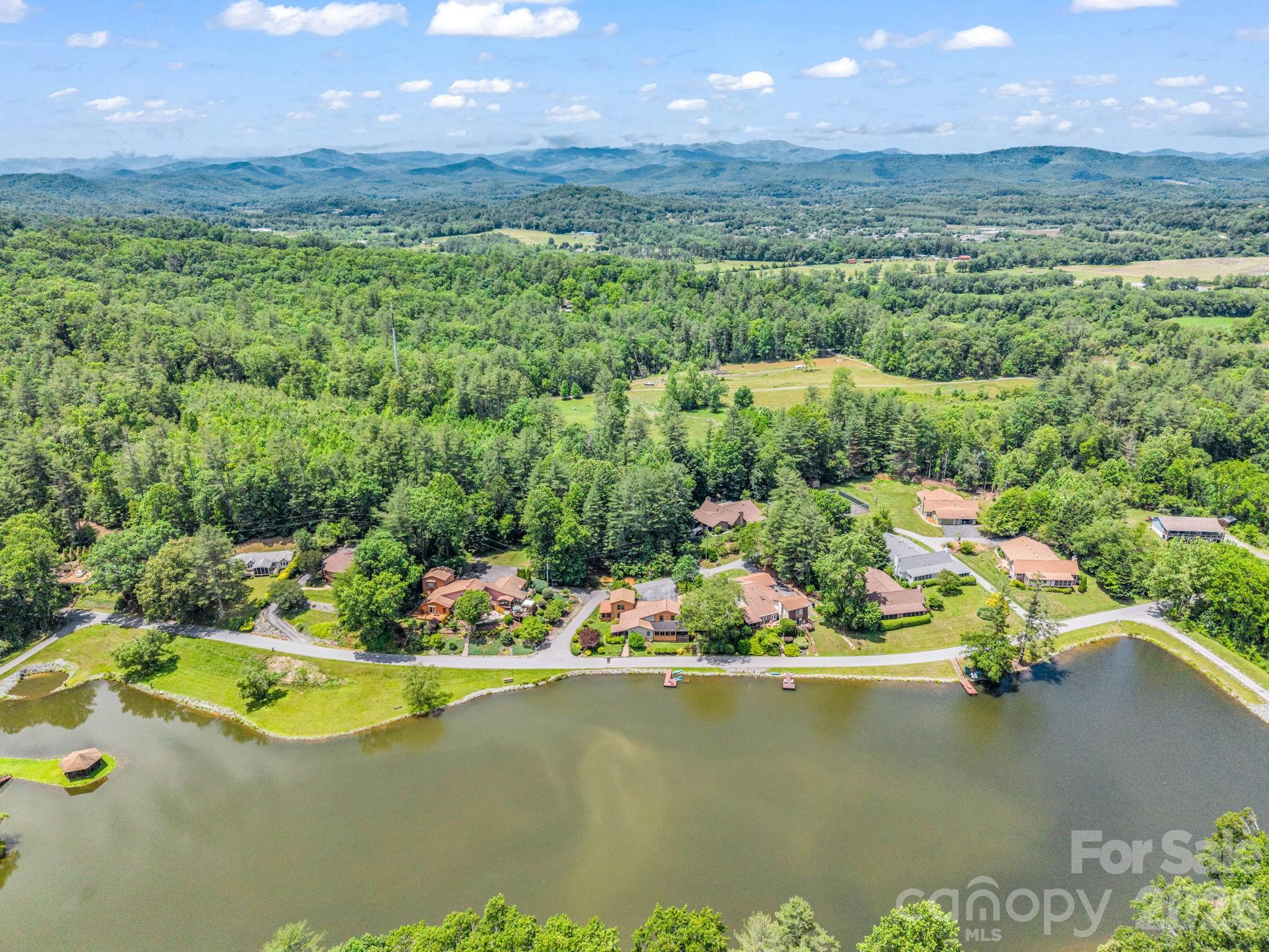 Willow Lake - Residential