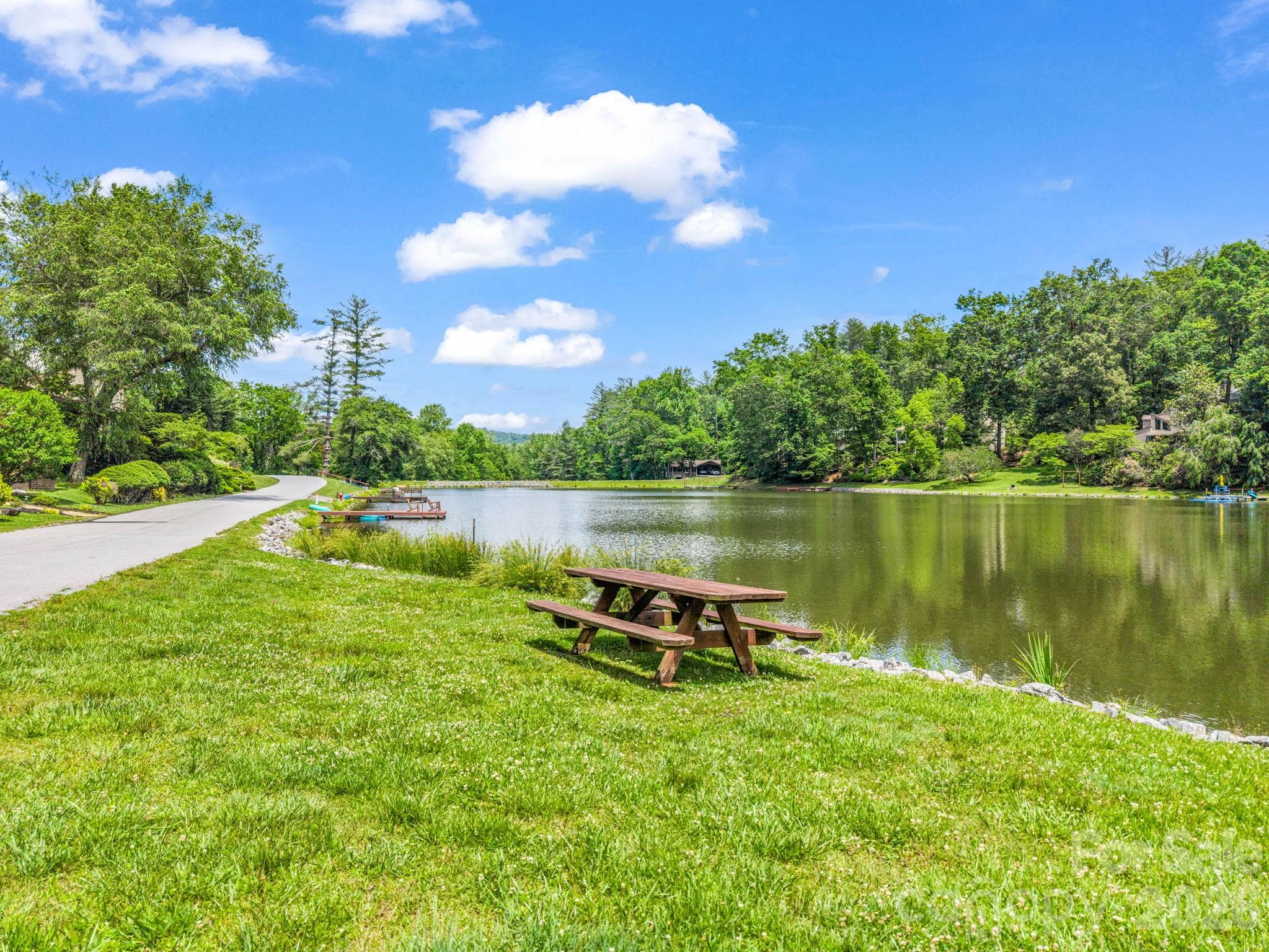 Willow Lake - Residential