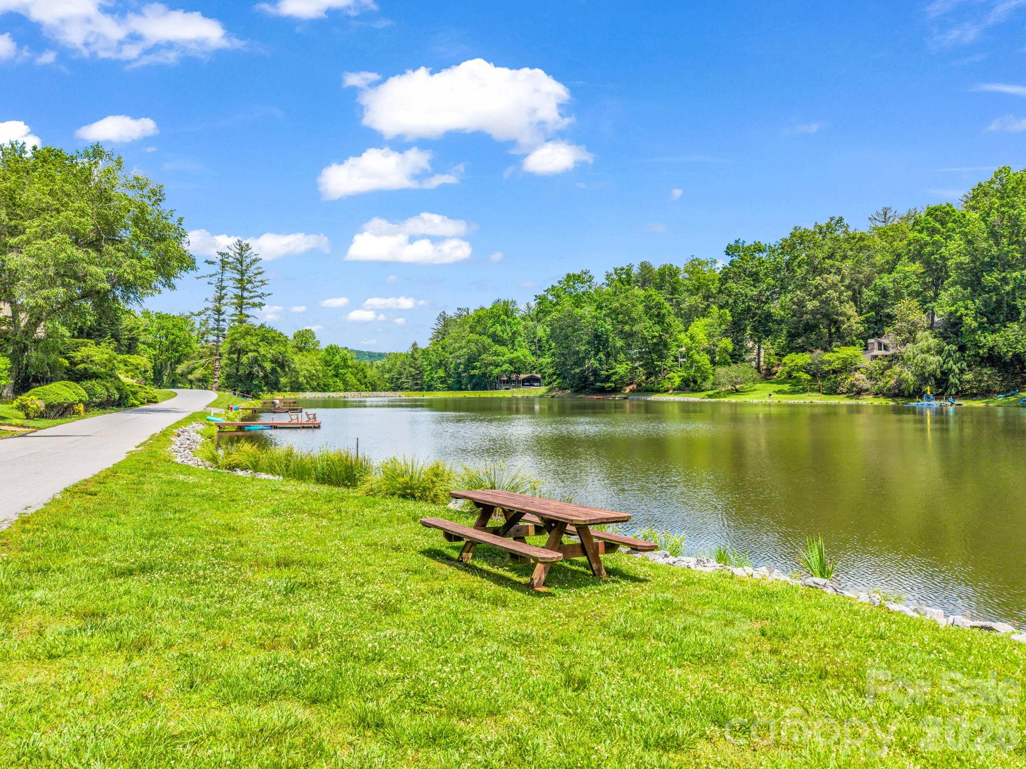 Willow Lake - Residential