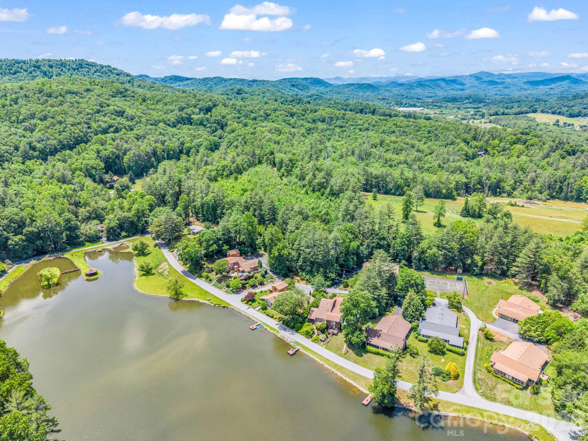 Willow Lake - Residential
